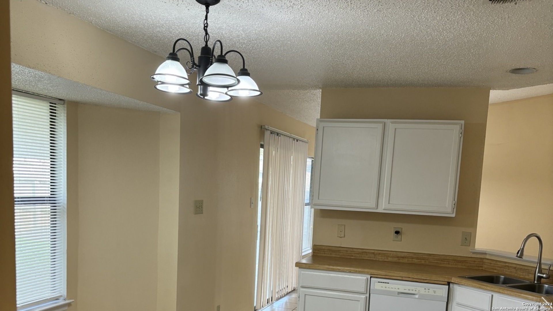 3319 Tree Grove Drive San Antonio TX 78247