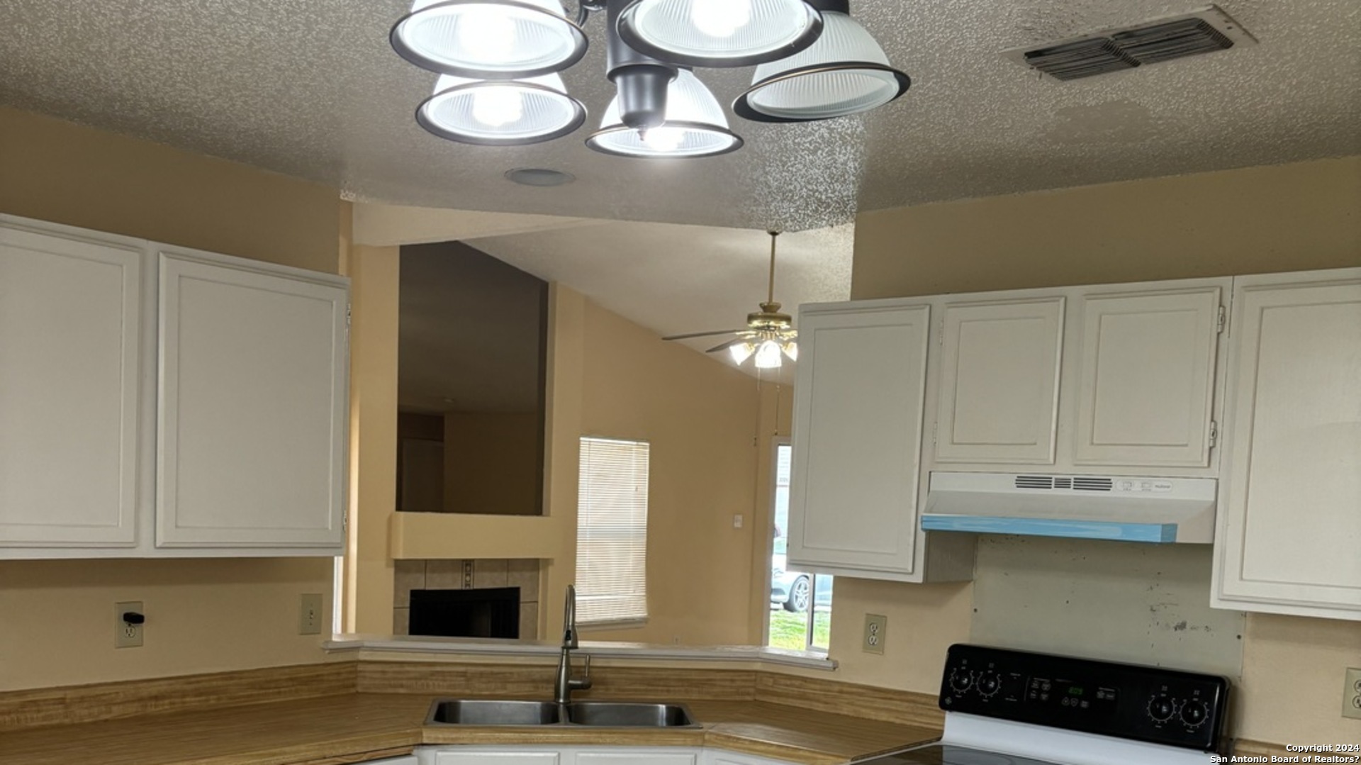 3319 Tree Grove Drive San Antonio TX 78247