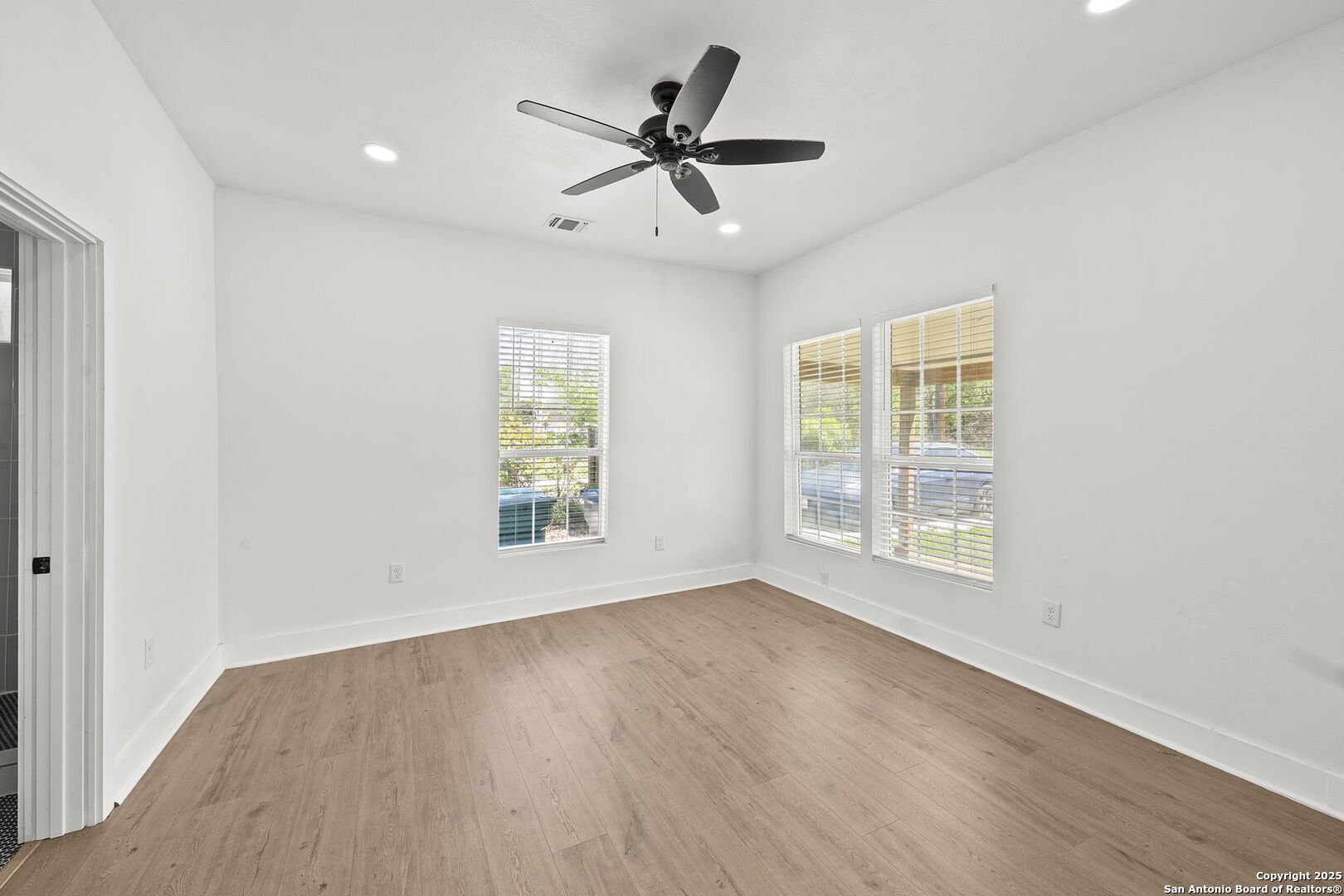 725 Westfall Avenue San Antonio TX 78210