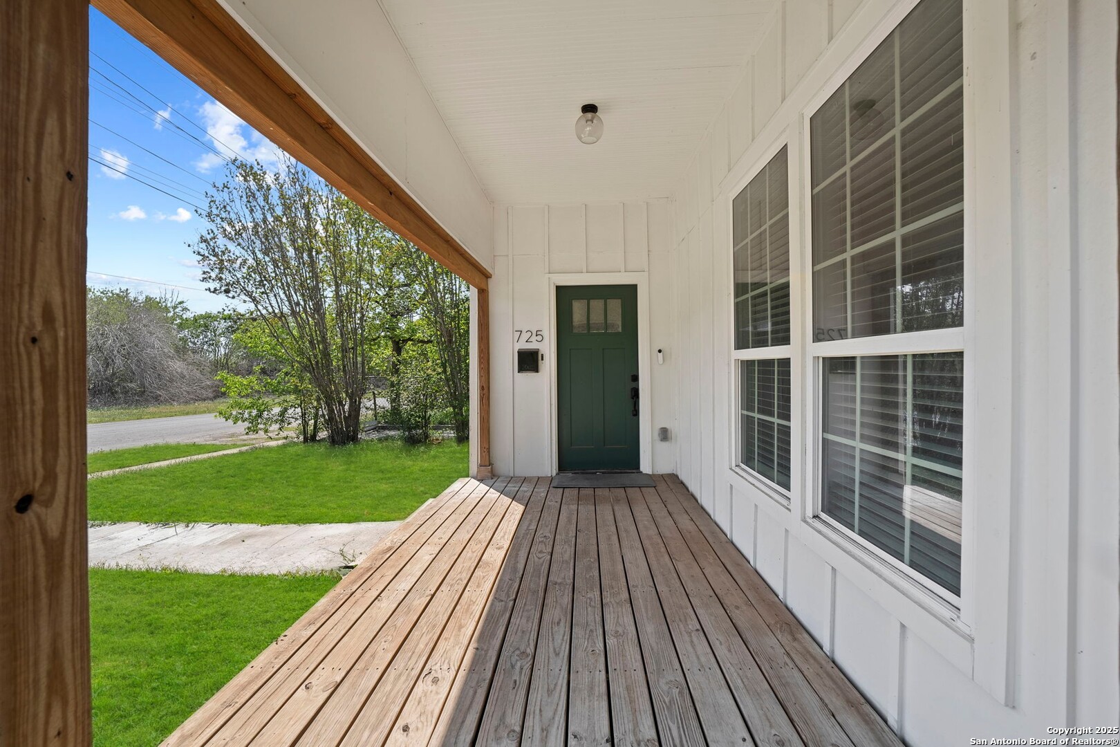 725 Westfall Avenue San Antonio TX 78210