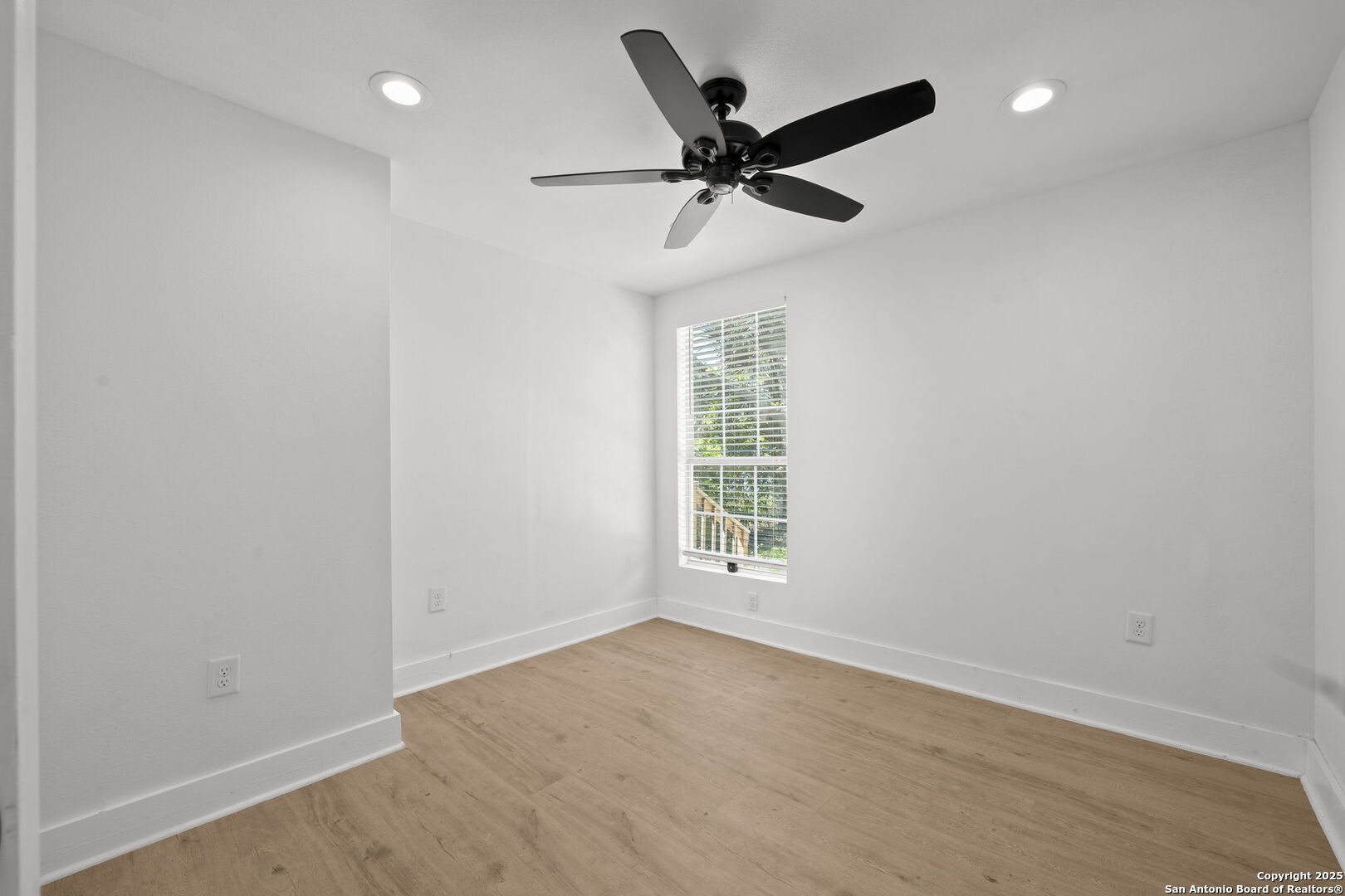 725 Westfall Avenue San Antonio TX 78210