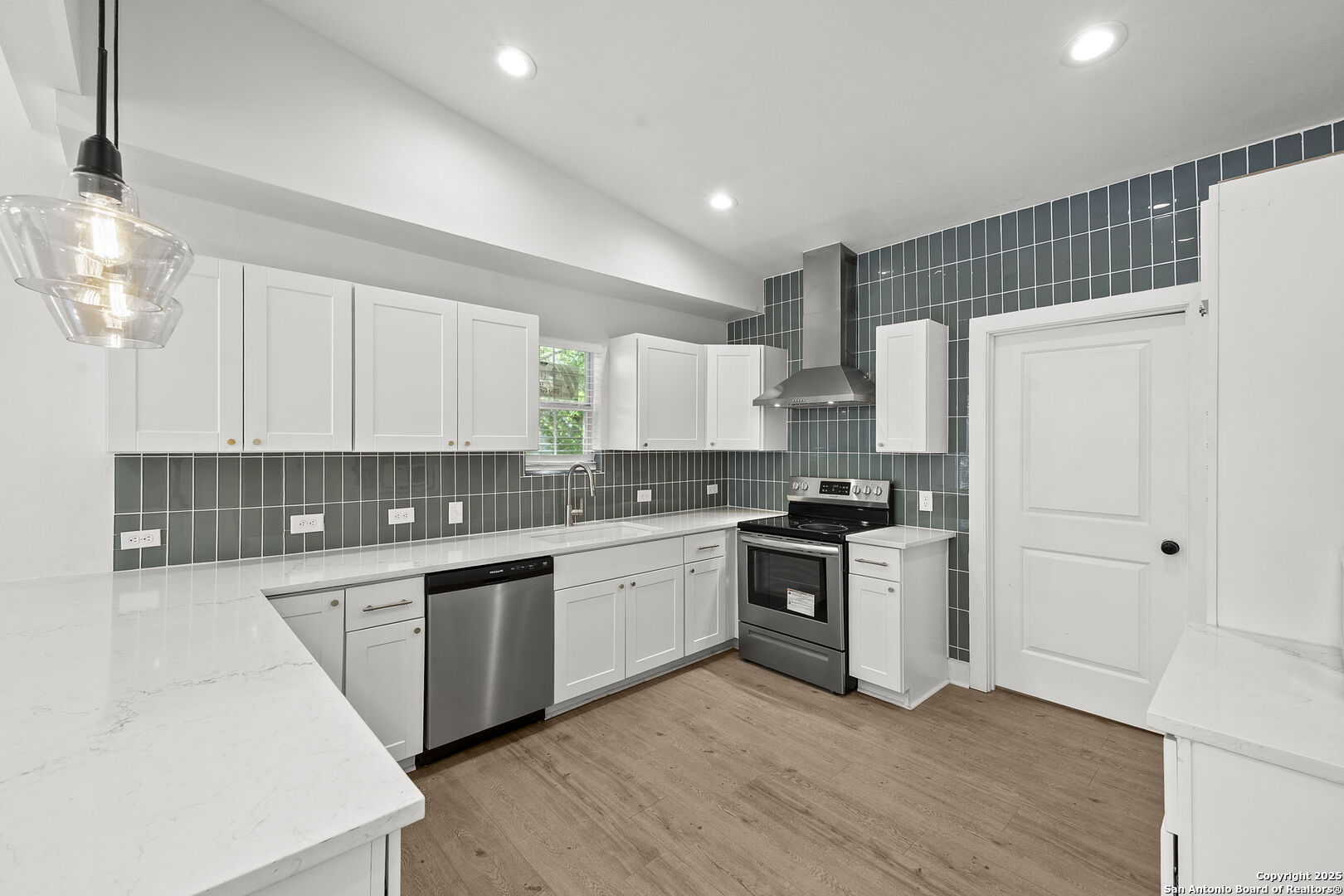 725 Westfall Avenue San Antonio TX 78210