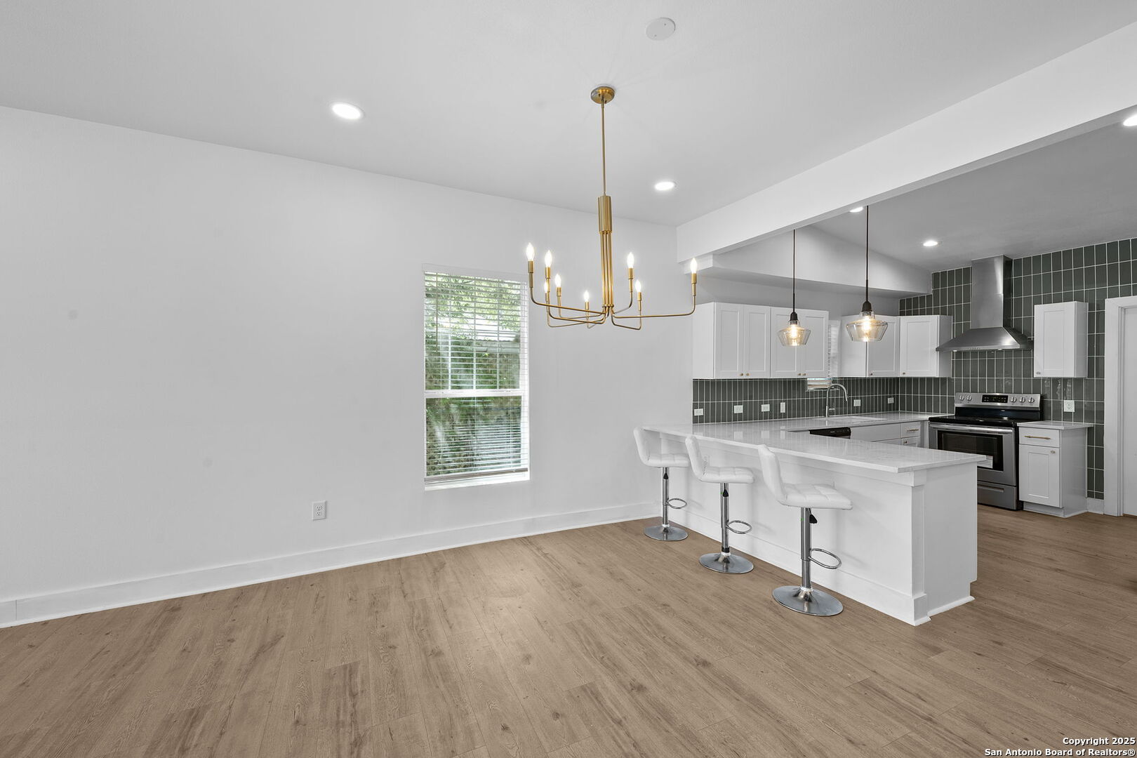 725 Westfall Avenue San Antonio TX 78210