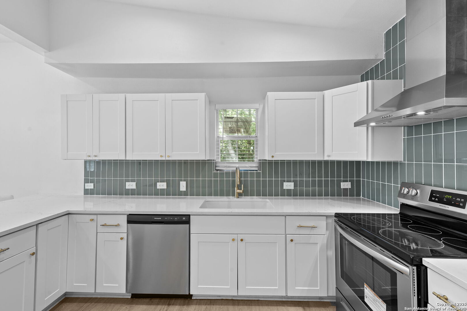 725 Westfall Avenue San Antonio TX 78210