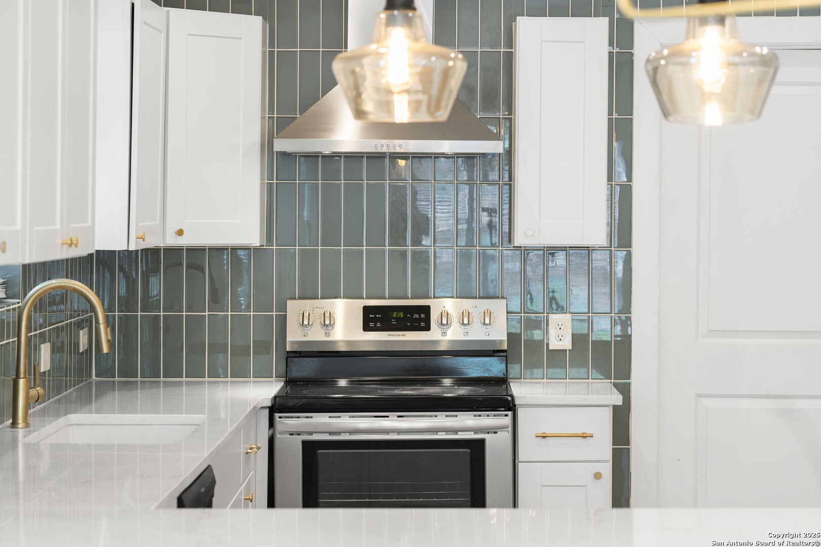 725 Westfall Avenue San Antonio TX 78210