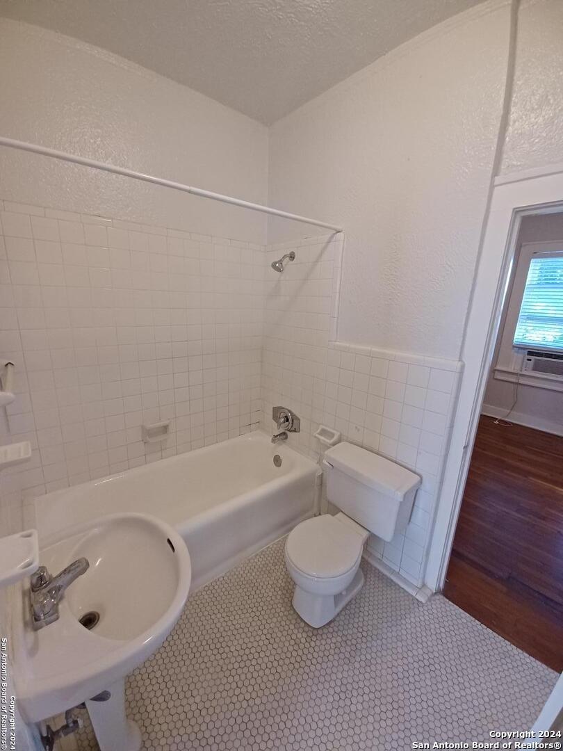 127 W Magnolia Avenue San Antonio TX 78212