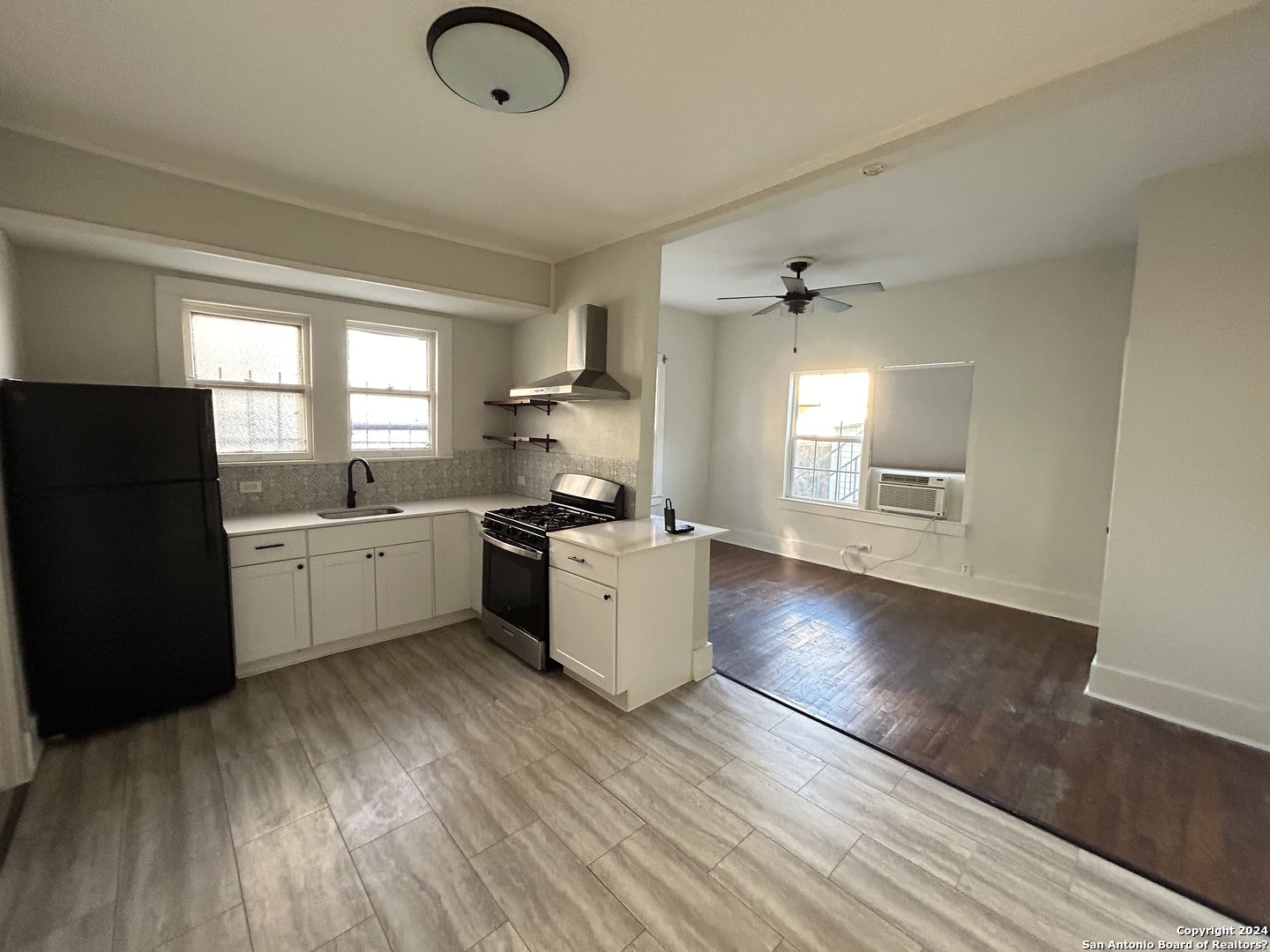 407 E Locust Street San Antonio TX 78212