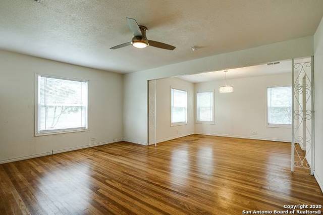 2803 W Woodlawn Avenue San Antonio TX 78228