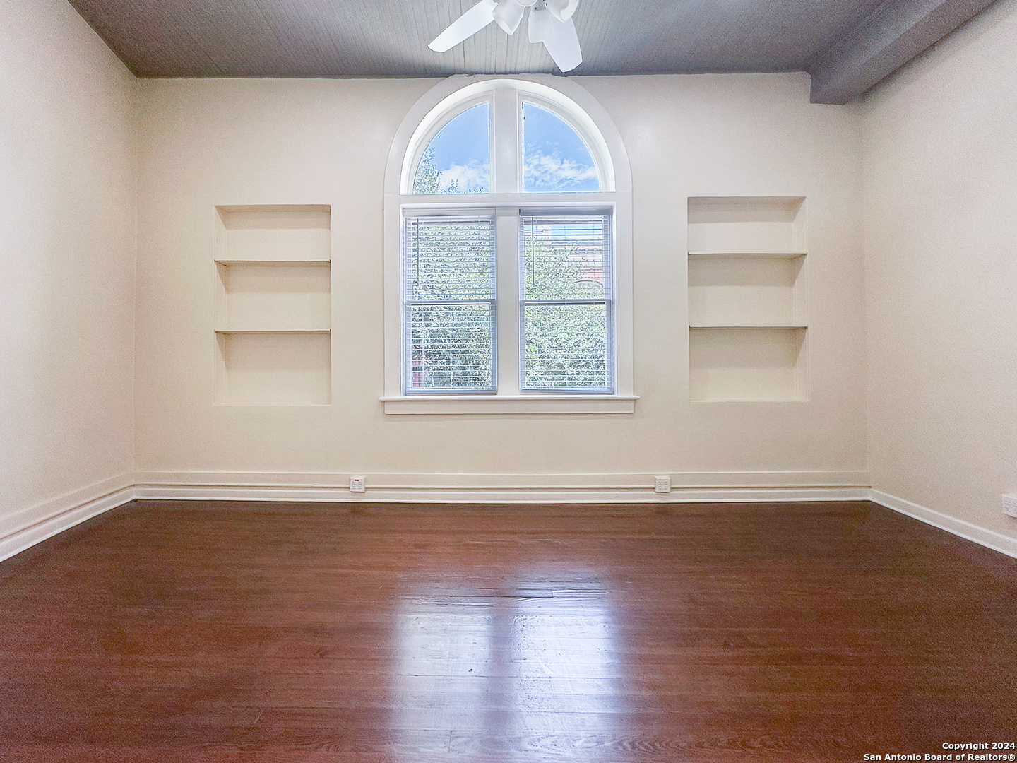 245 Losoya Street San Antonio TX 78205