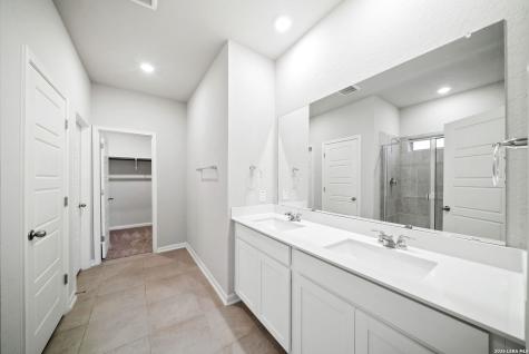 13131 Braxon Pass San Antonio TX 78251