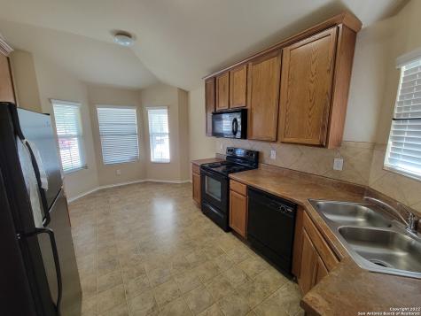 3515 Krie Highlands San Antonio TX 78245