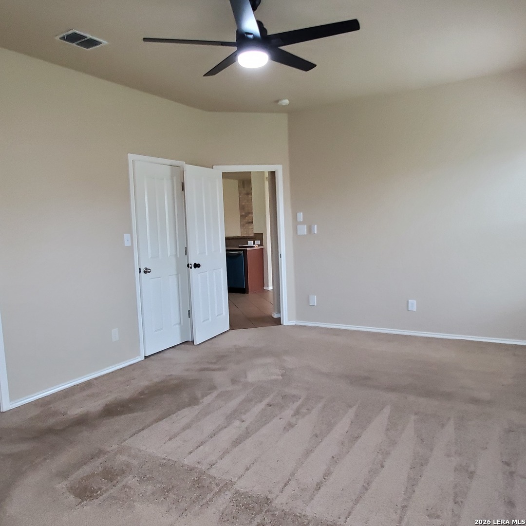 6703 Foster Fields Converse TX 78109