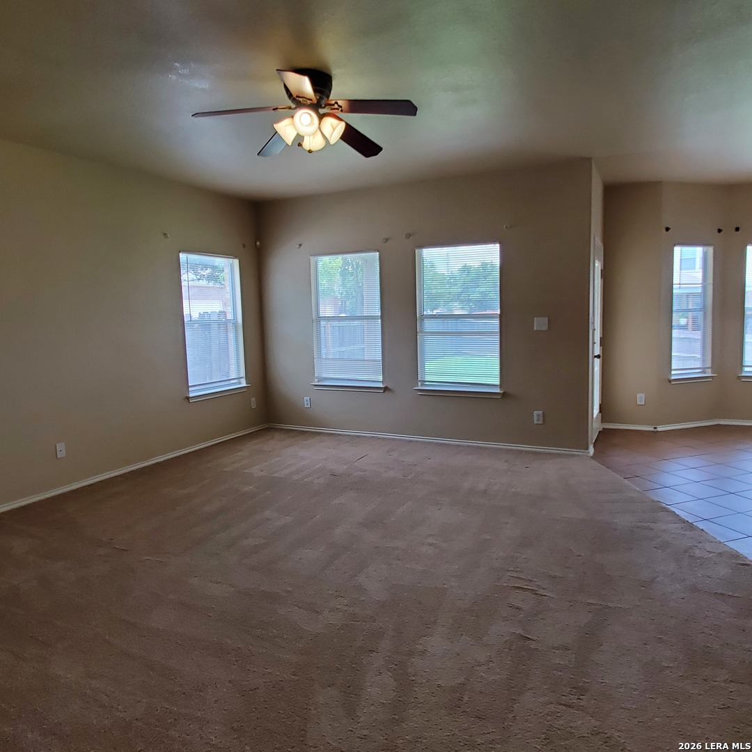 6703 Foster Fields Converse TX 78109