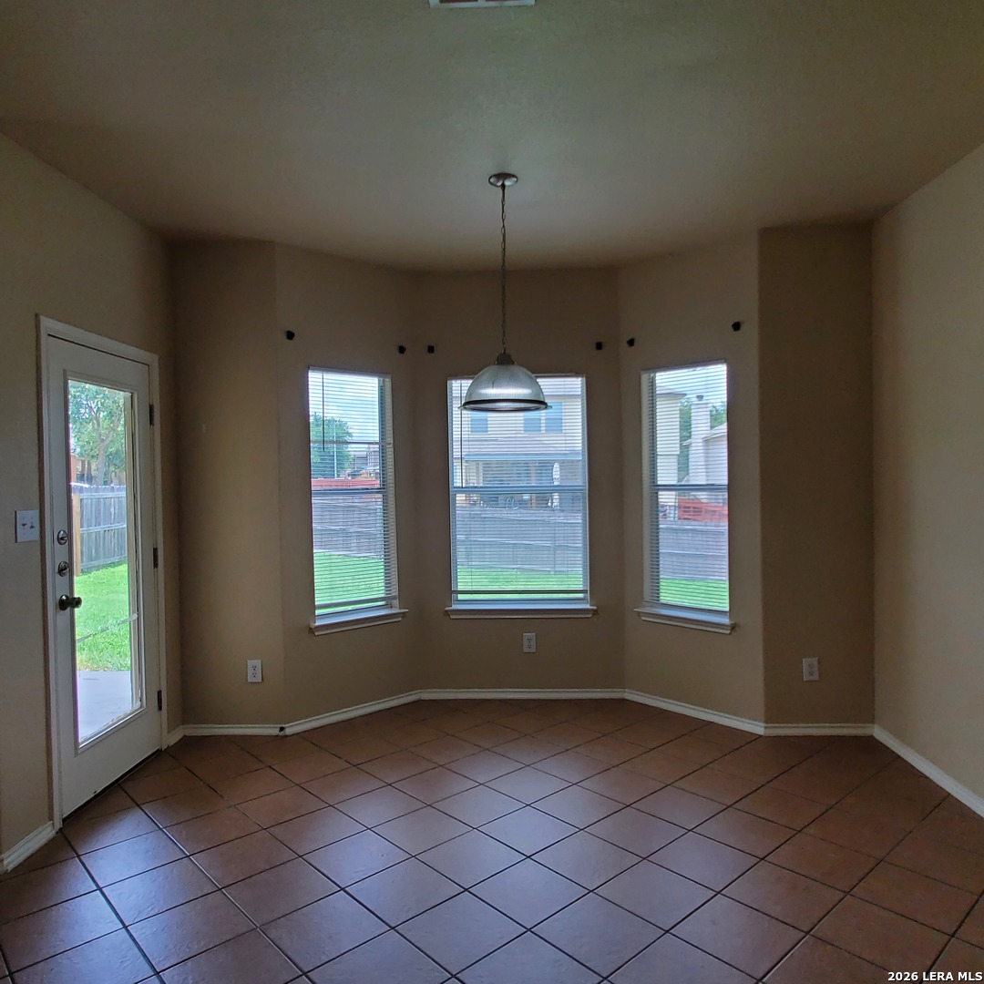 6703 Foster Fields Converse TX 78109