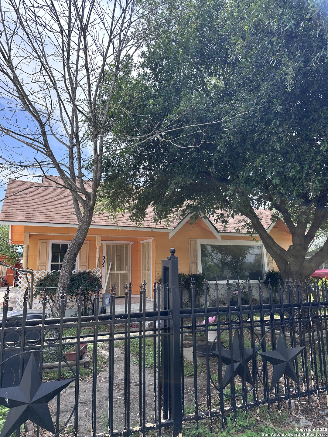 902 W Baetz Boulevard San Antonio TX 78221