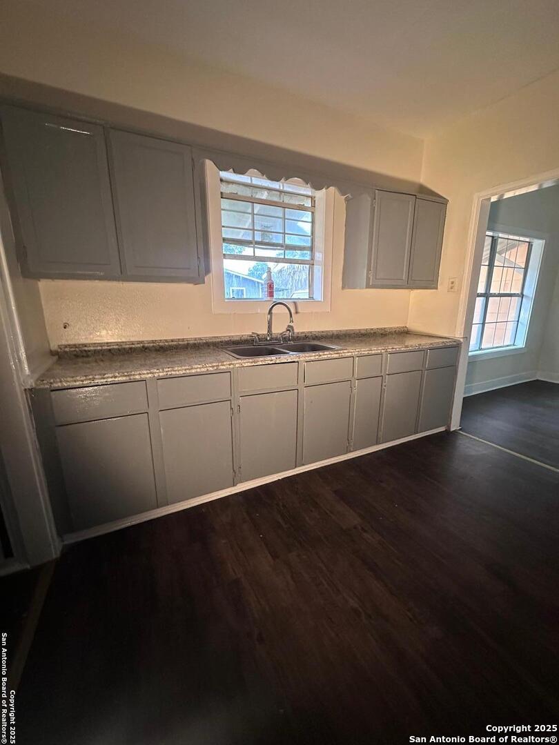 902 W Baetz Boulevard San Antonio TX 78221