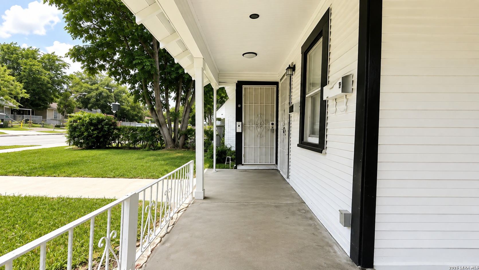 1319 Leal San Antonio TX 78207
