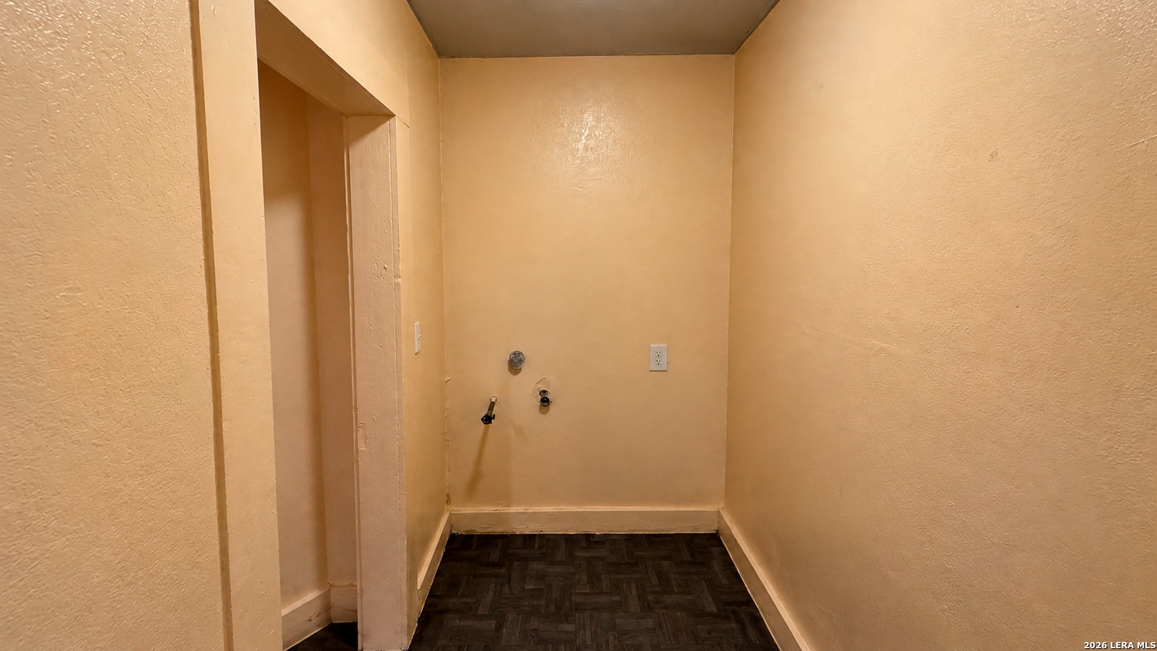 1319 Leal San Antonio TX 78207