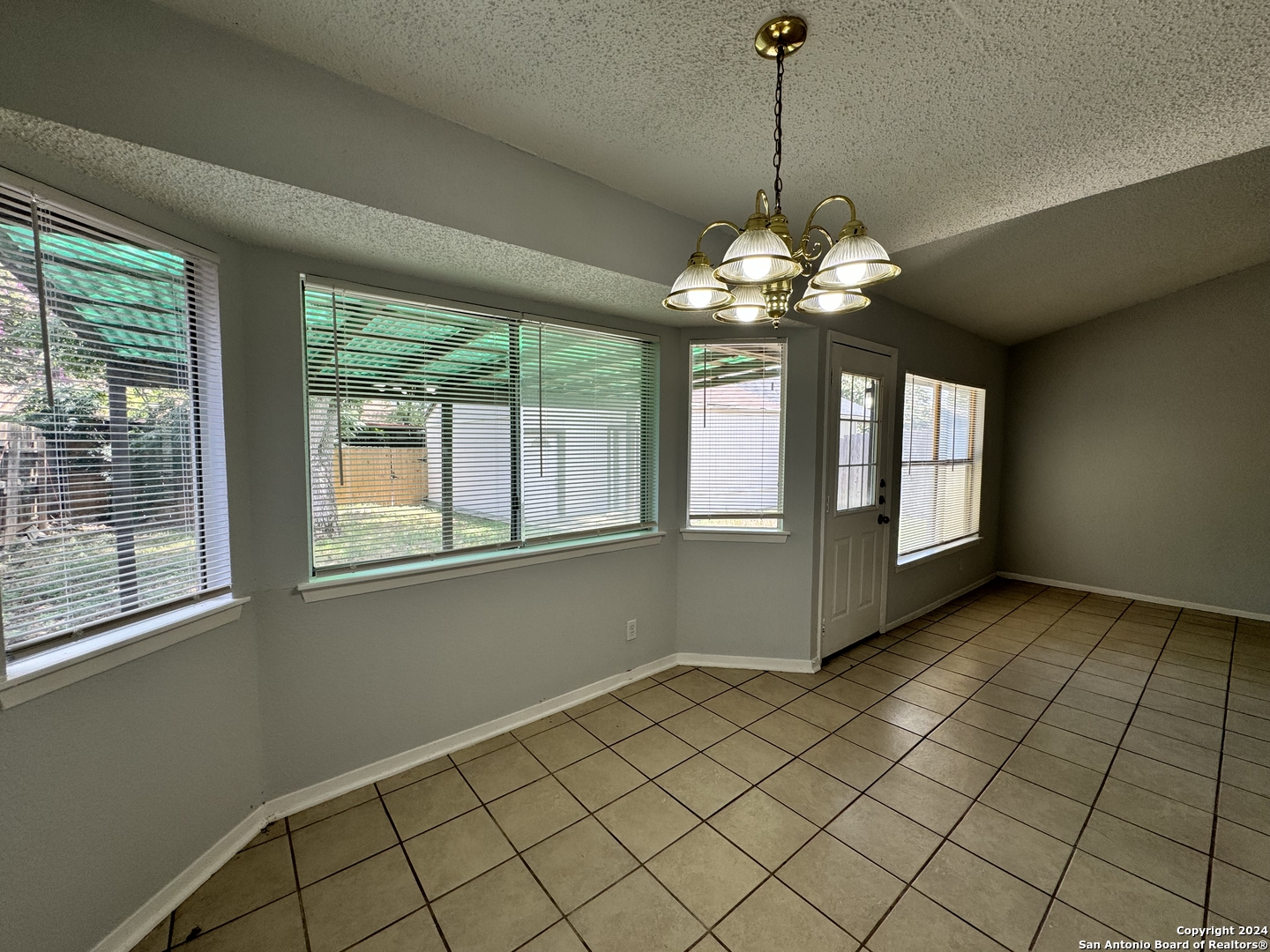 6604 Spring Hurst Street San Antonio TX 78249