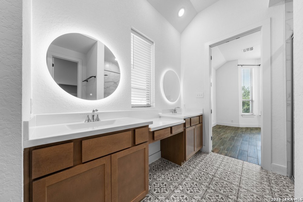 3115 Stokesay Park Bulverde TX 78163