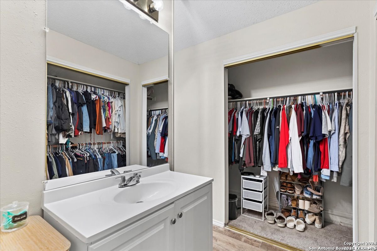 7733 Forest Live Oak TX 78233