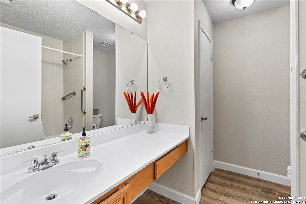 7733 Forest Live Oak TX 78233