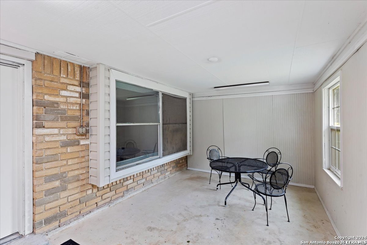 7733 Forest Live Oak TX 78233