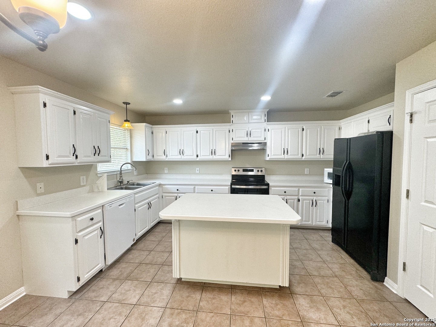 2062 N Ranch Estates New Braunfels TX 78130