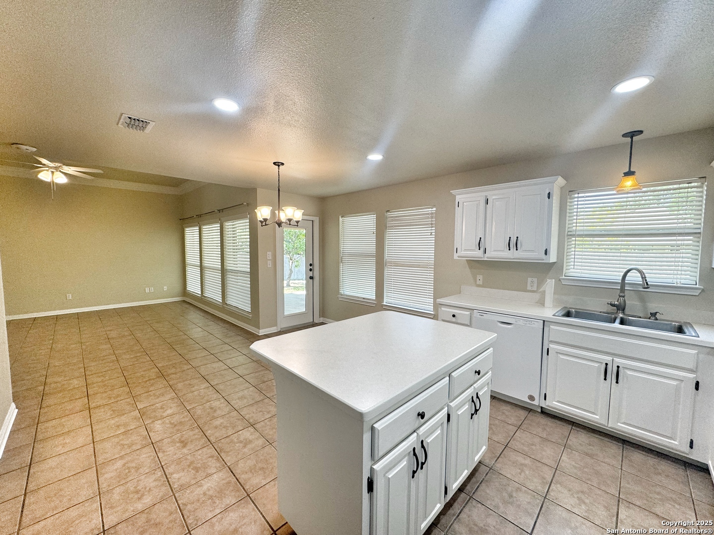 2062 N Ranch Estates New Braunfels TX 78130