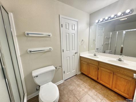 2062 N Ranch Estates New Braunfels TX 78130