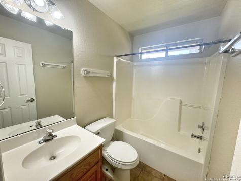2062 N Ranch Estates New Braunfels TX 78130