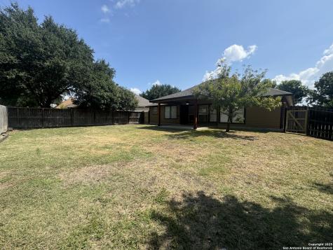 2062 N Ranch Estates New Braunfels TX 78130