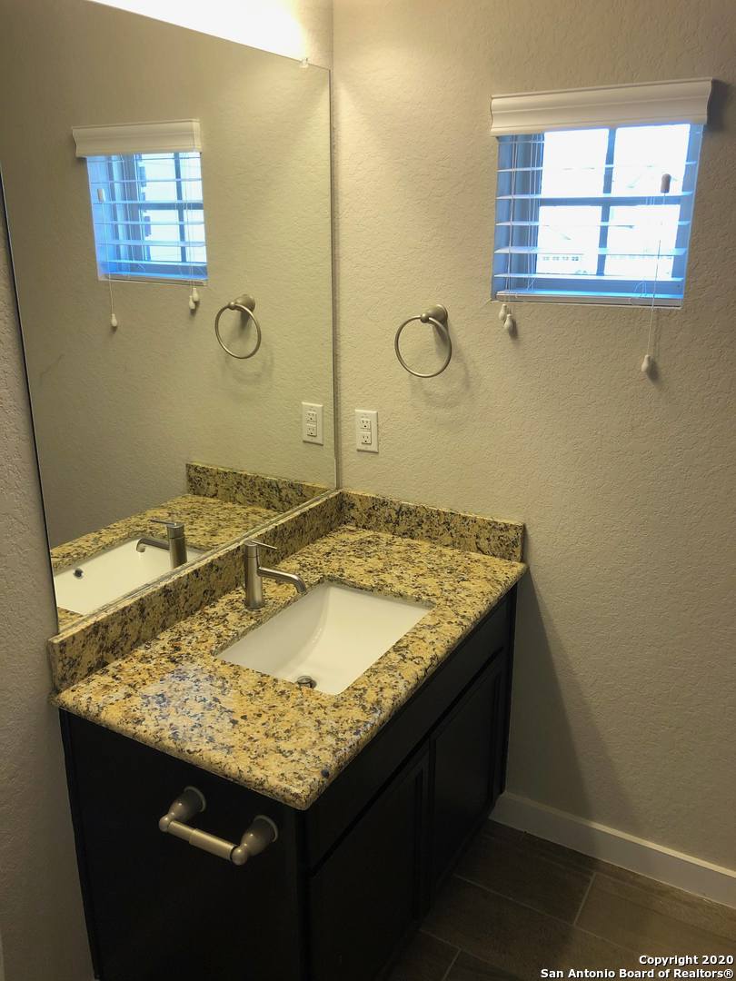 414 Creekside Curve New Braunfels TX 78130