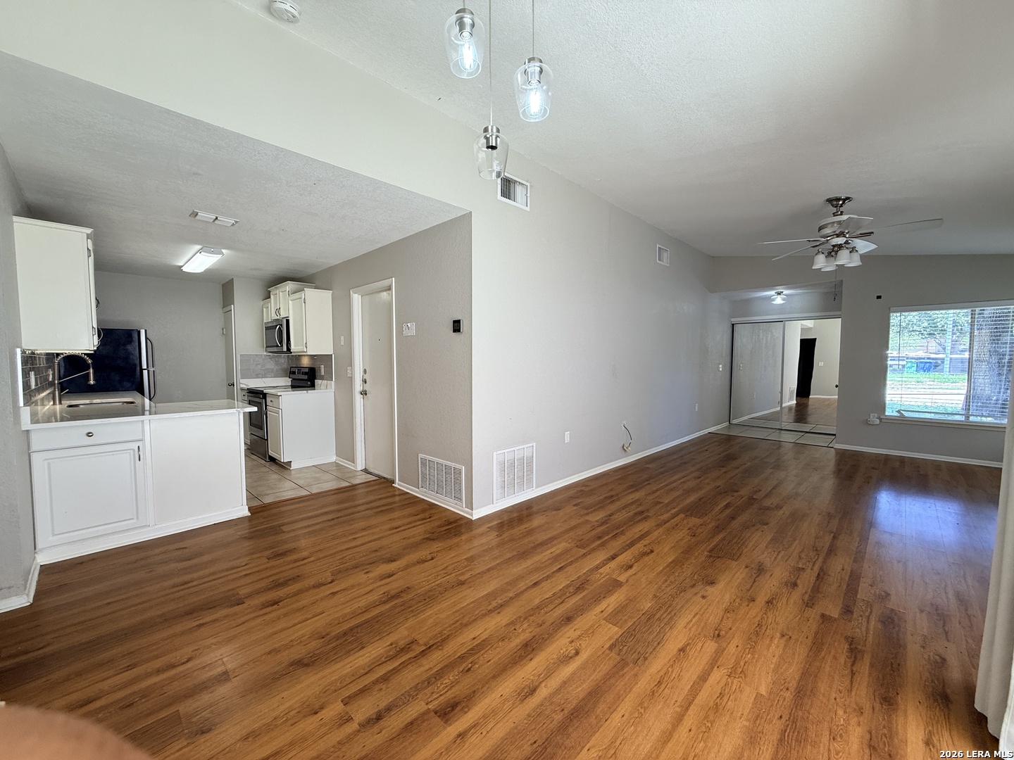 16611 Wolf Ridge Street San Antonio TX 78247
