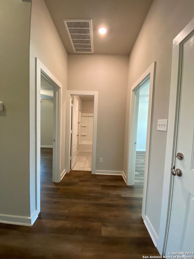 6015 Akin Stroll San Antonio TX 78261