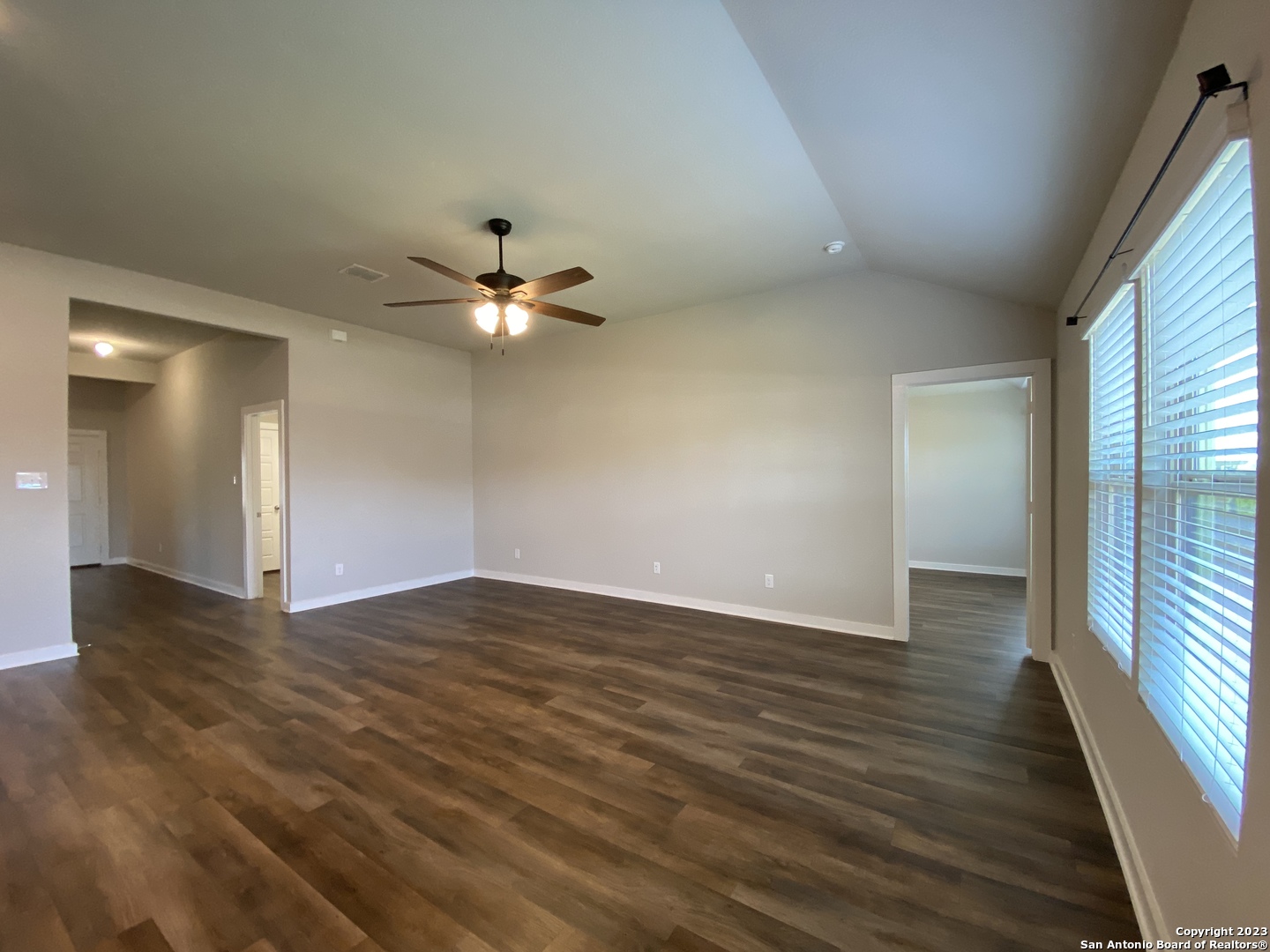 6015 Akin Stroll San Antonio TX 78261
