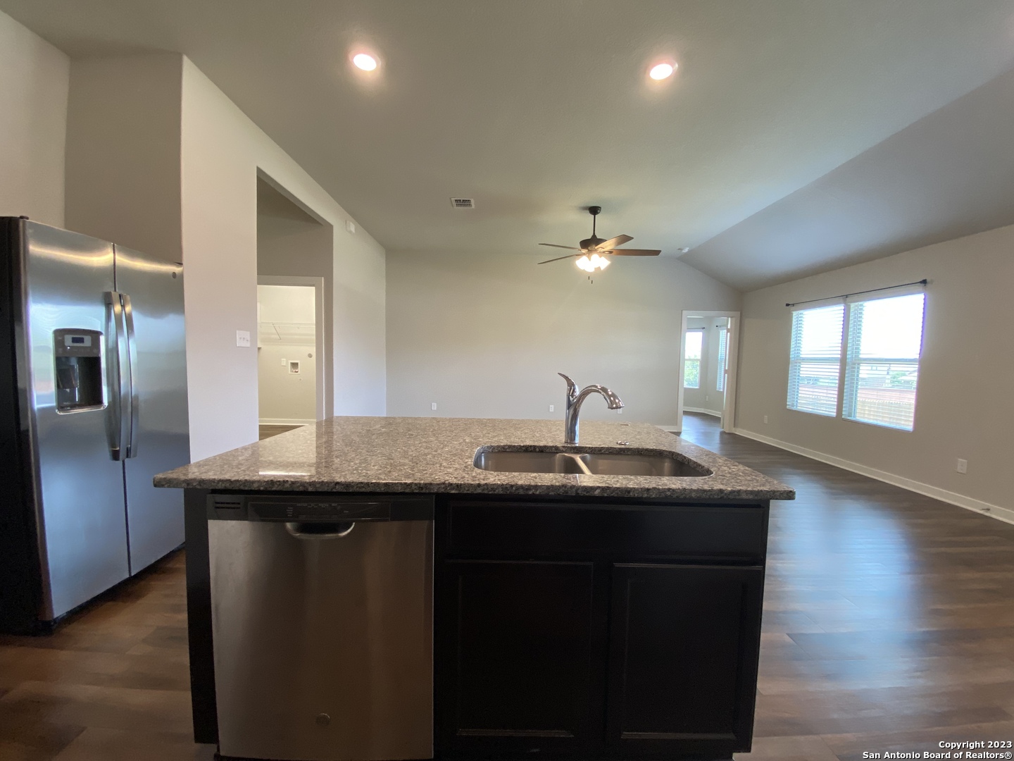 6015 Akin Stroll San Antonio TX 78261
