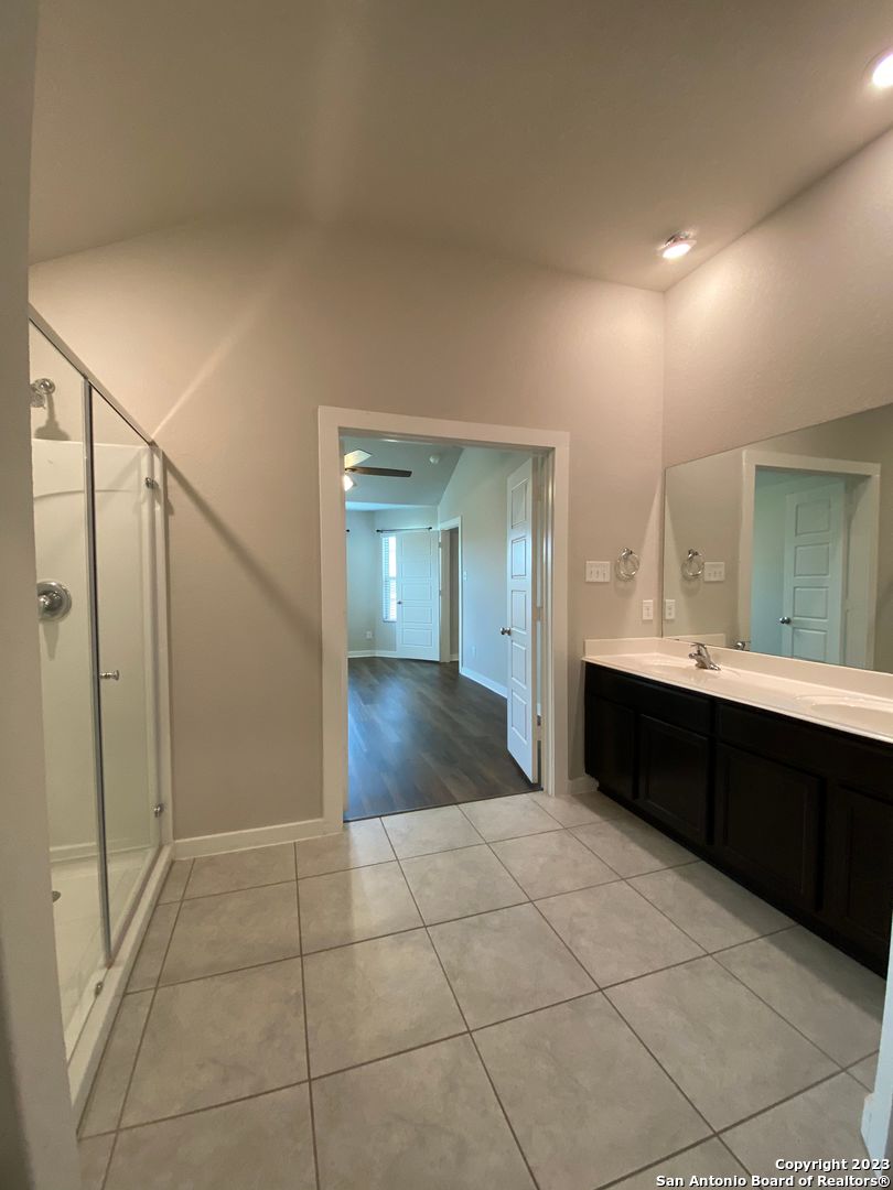 6015 Akin Stroll San Antonio TX 78261
