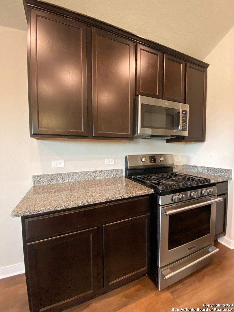 6015 Akin Stroll San Antonio TX 78261