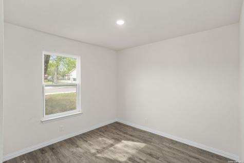 2718 Bermuda Drive San Antonio TX 78222