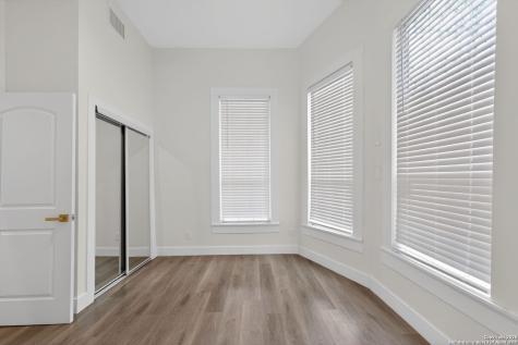 413 Nopal San Antonio TX 78210