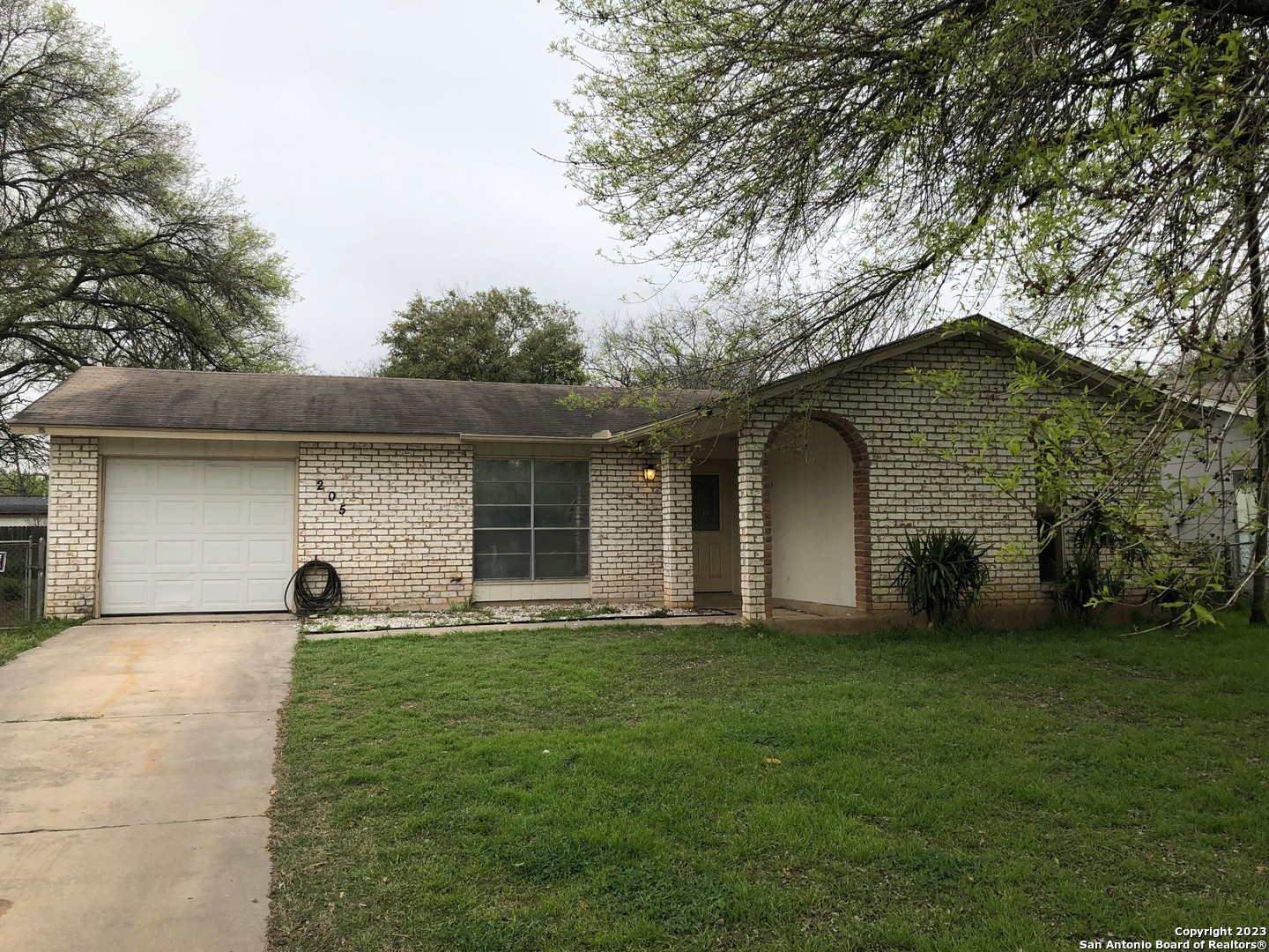 205 Beverly Drive Schertz TX 78154