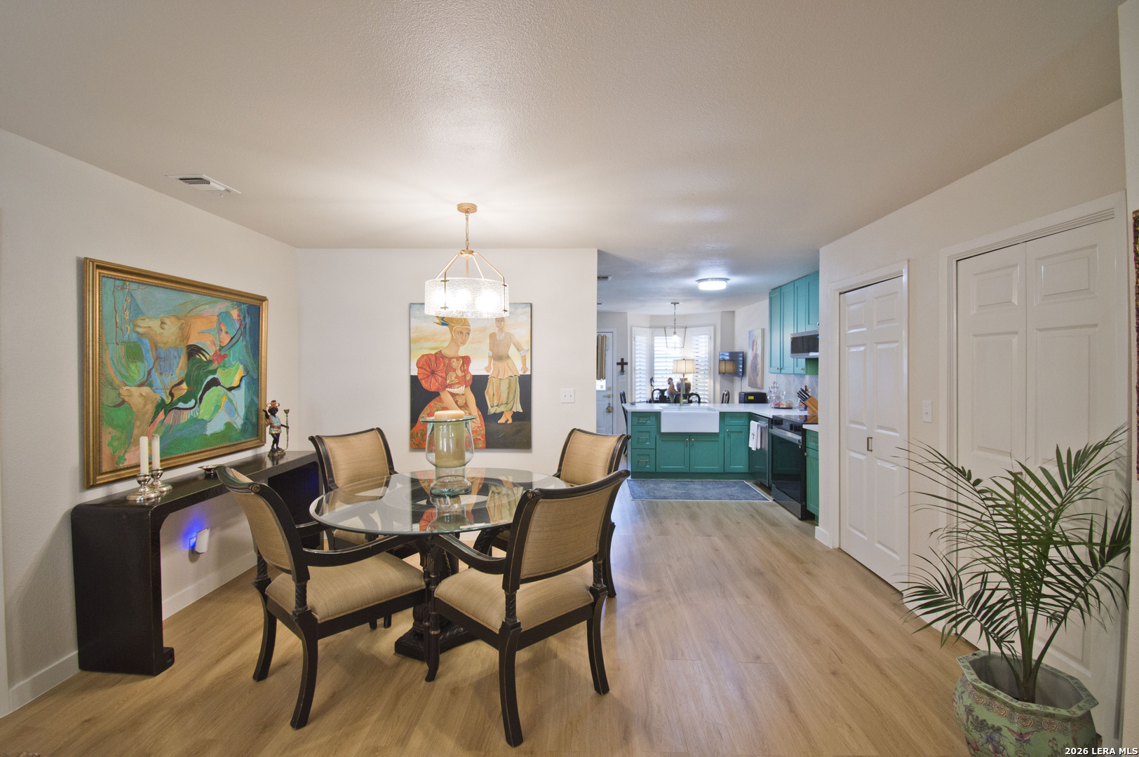 2611 Eisenhauer San Antonio TX 78209