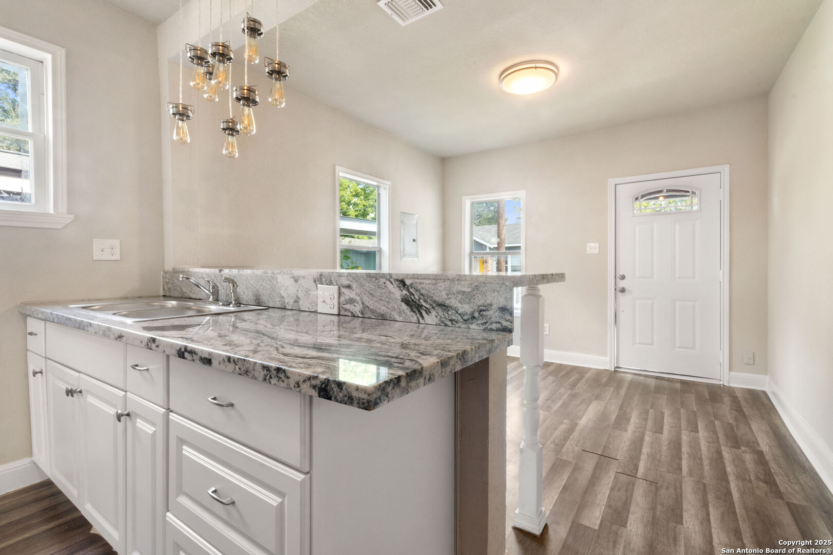 150 Sonora San Antonio TX 78204