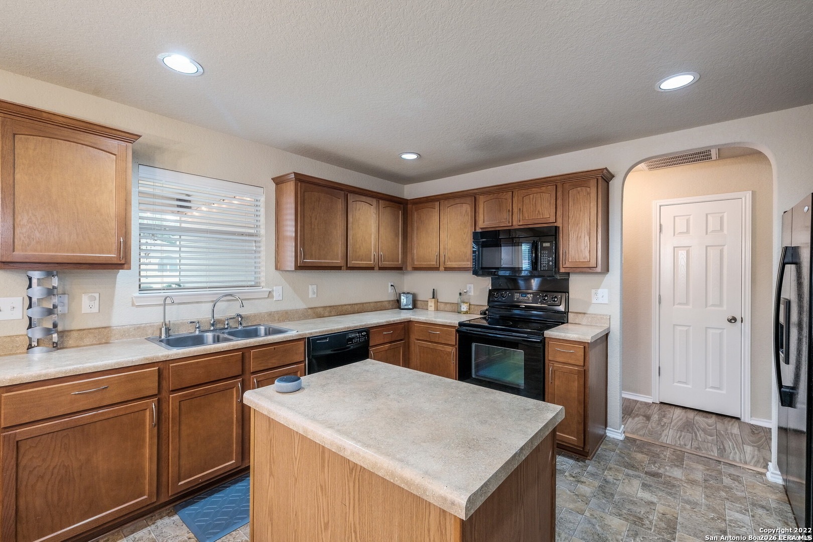 5402 Duke Field San Antonio TX 78227