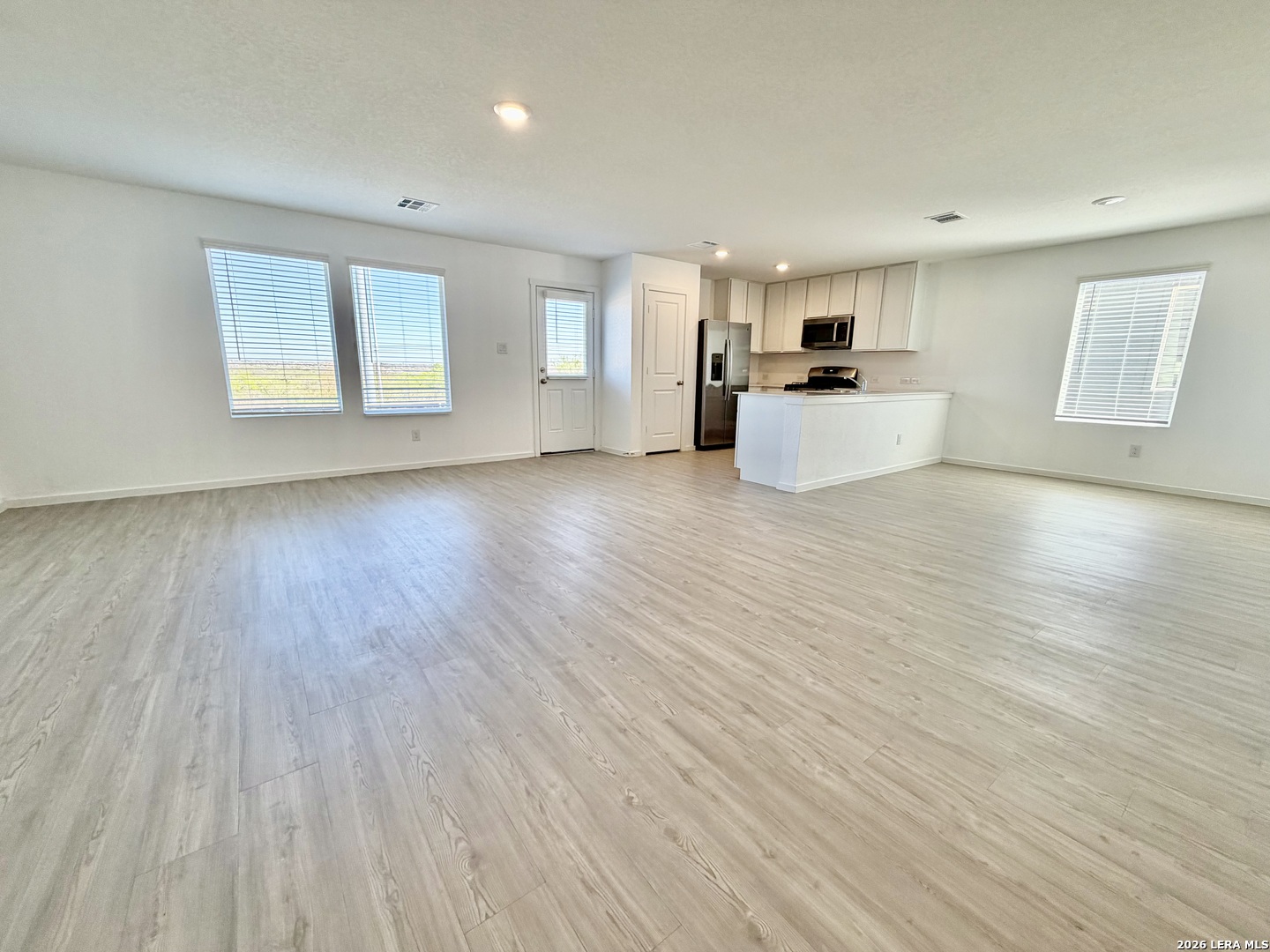9203 Kinsel Park Converse TX 78109