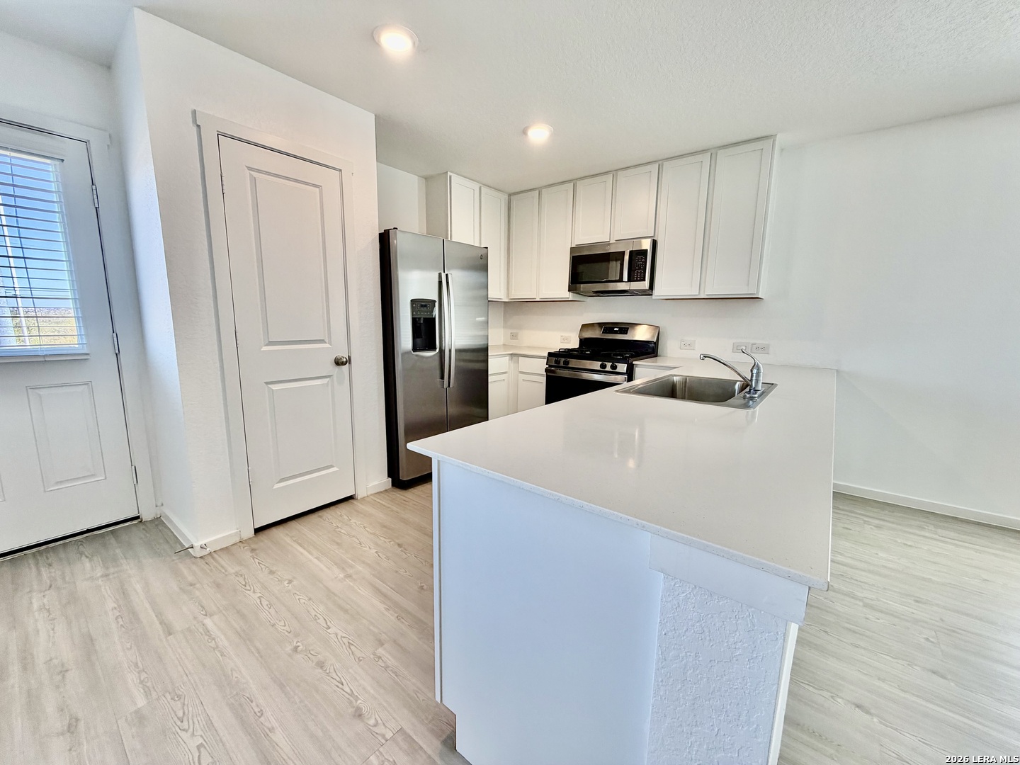9203 Kinsel Park Converse TX 78109