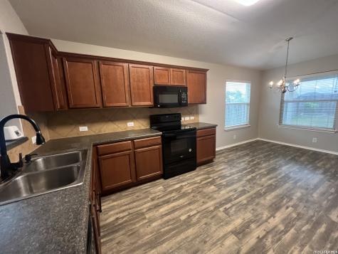 663 Tom Kemp Drive New Braunfels TX 78130