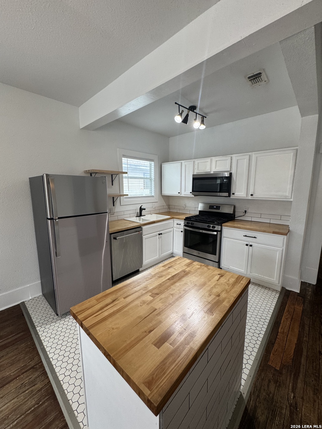 1323 Burnet Street San Antonio TX 78202
