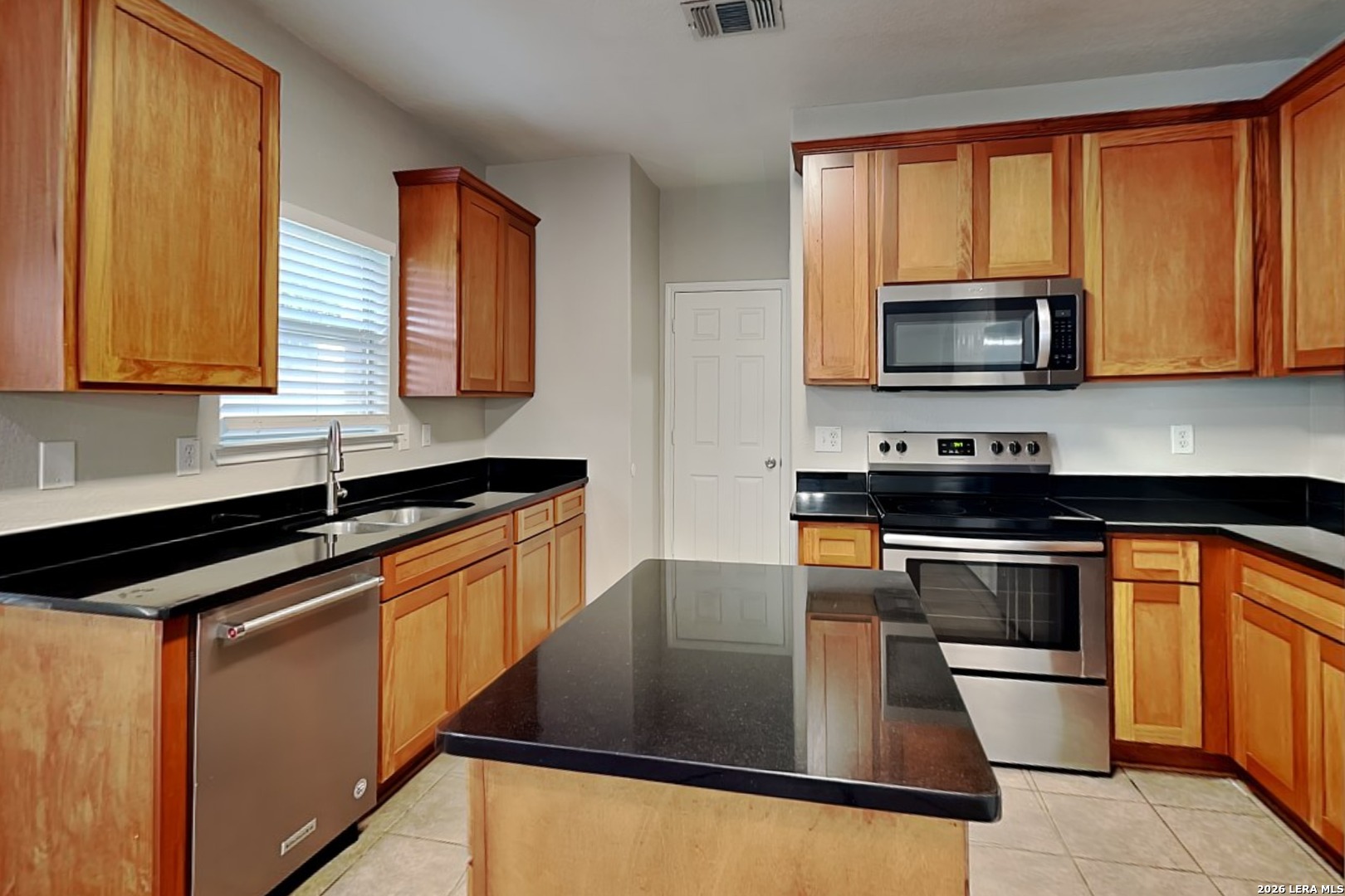 8210 Grissom Gate San Antonio TX 78251